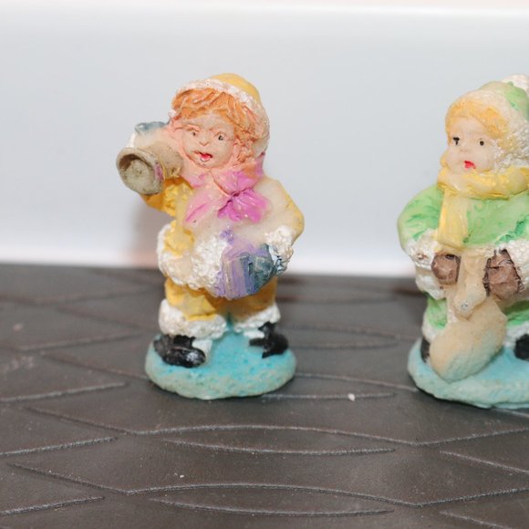 Large pieces CHRISTMAS VILLAGE Figurine Lot People Accessories figures lot #4 - Picture 6 of 8